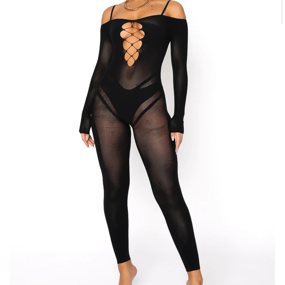 White fox boutique Staying Snatched Long Sleeve Jumpsuit Black